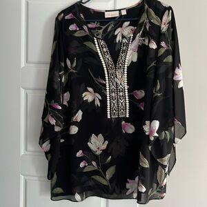Very pretty Kim Gravel top, like new worn once
